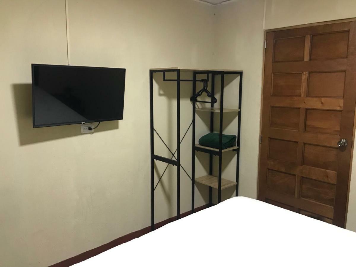 Casa Irma Hotel Guatemala City ภายนอก รูปภาพ