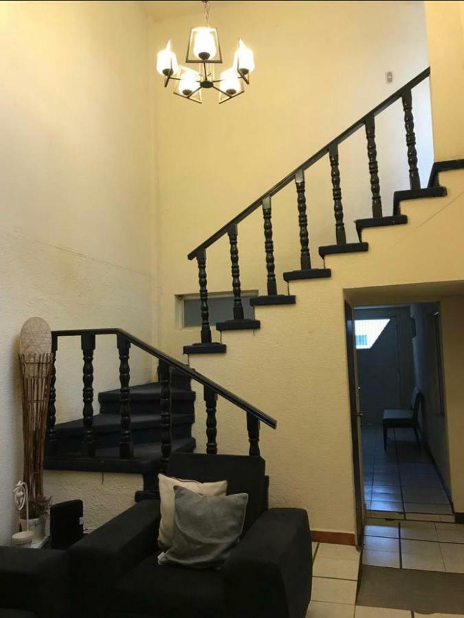 Casa Irma Hotel Guatemala City ภายนอก รูปภาพ