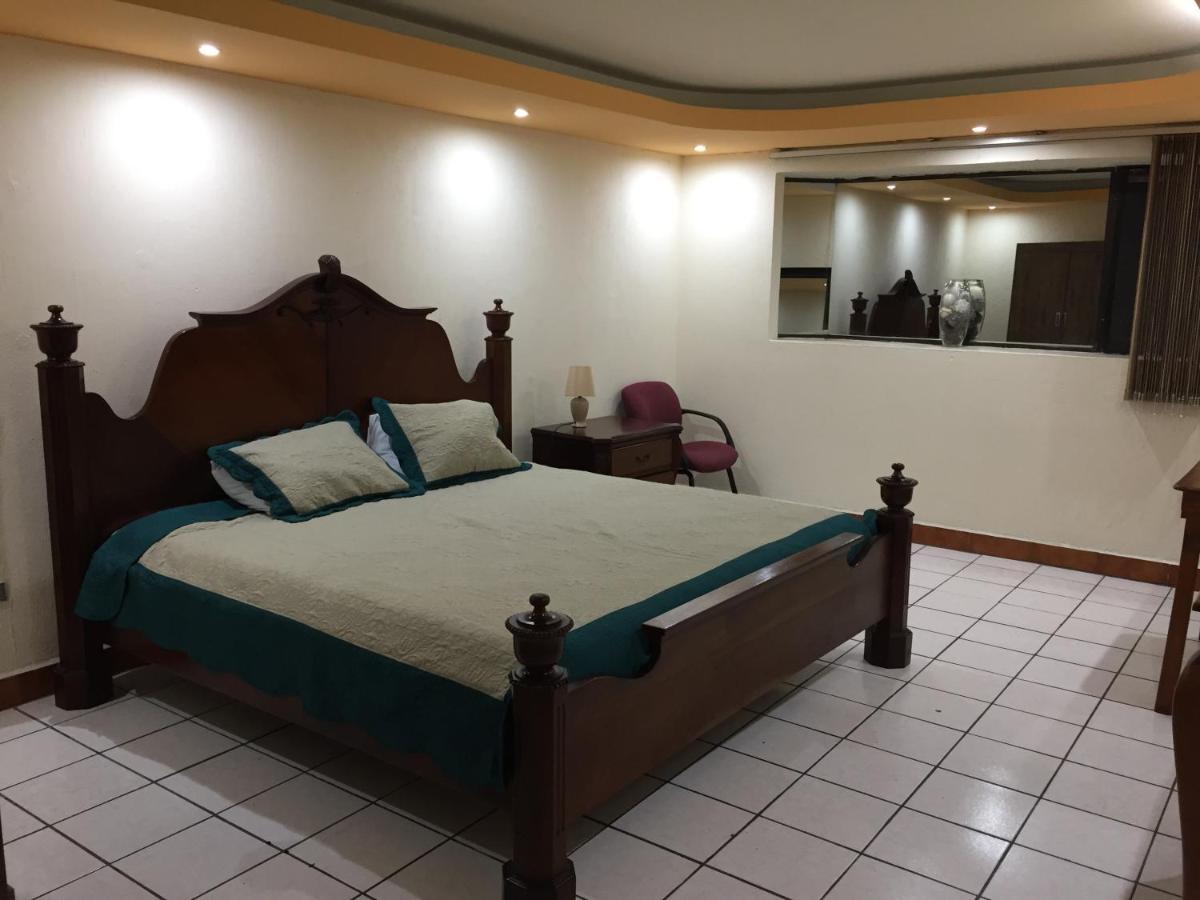 Casa Irma Hotel Guatemala City ภายนอก รูปภาพ